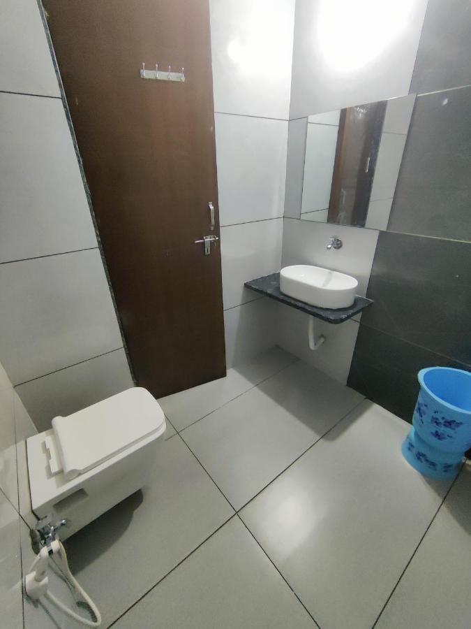 Hotel Sai Ssl Shirdi Extérieur photo